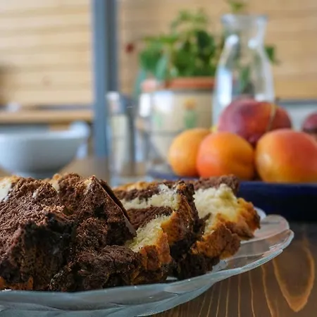 Bellis Perennis Lägenhet